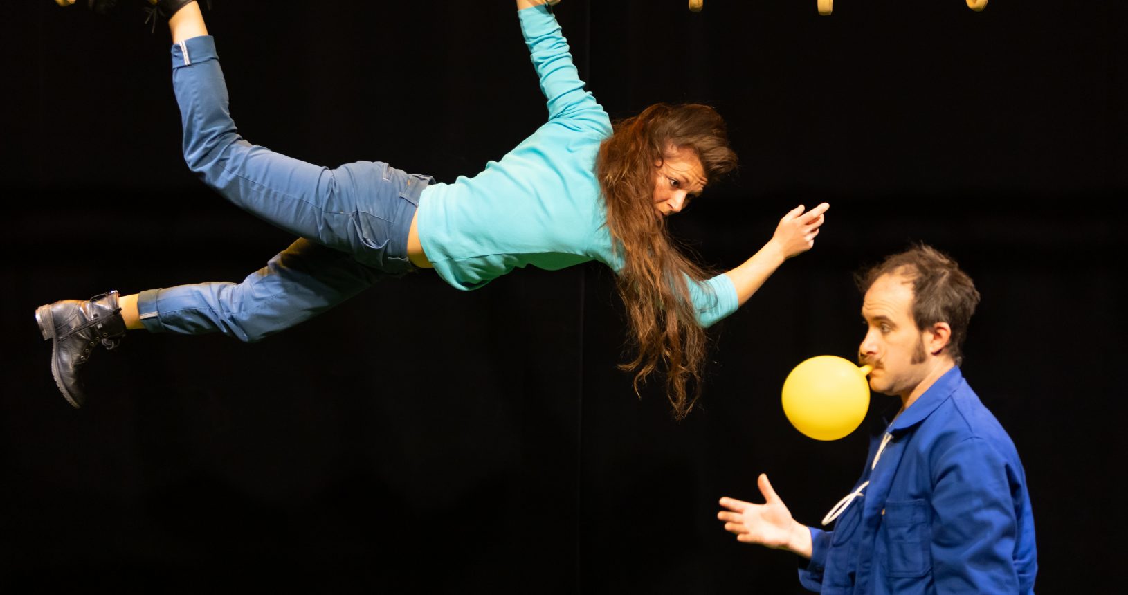 L'envolée Cirque - Le vertige de l'envers (Patrick DENIS)